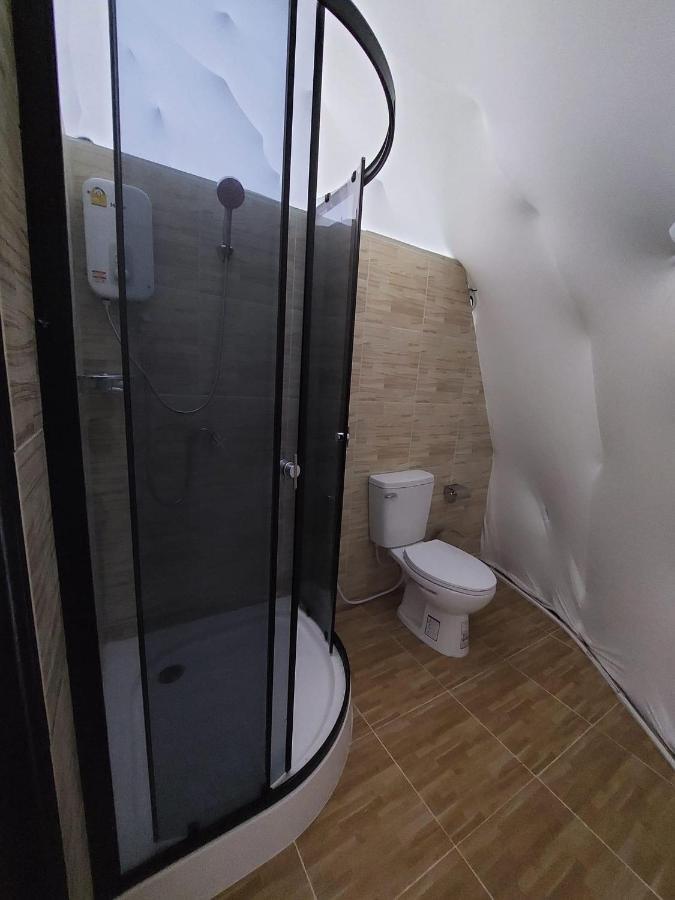 นรดีฮิวล์ รีสอร์ต เขาแผงม้า วังน้ำเขียว Hotel Ban Sap Bon  Buitenkant foto