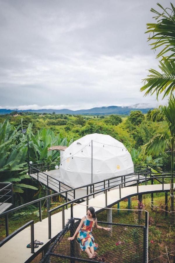 นรดีฮิวล์ รีสอร์ต เขาแผงม้า วังน้ำเขียว Hotel Ban Sap Bon  Buitenkant foto